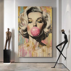 Retro Glam Icon Blowing Bubblegum Canvas Wall Art, Marilyn Monroe Style Pop Art Portrait, Modern Home Decoration, Gold and Pink Abstract
