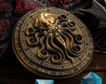 Ruleta de dados personalizada de Cthulhu — Nombre grabado — Juego de rol de mesa — Accesorios para juegos de mesa — Regalos para fans de Cthulhu — Noche de juegos — Regalo de cumpleaños
