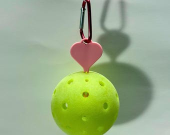 DinkMate –  Heart Shaped Outdoor Pickleball Holder Accessory