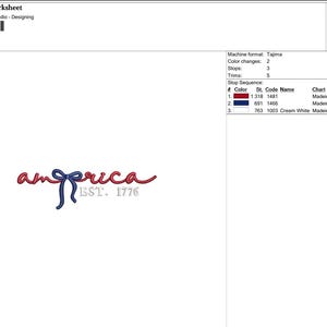 K&ouml;nnte beinhalten: Ein Stickdesign mit dem Wort "america" in Schreibschrift, mit einer blauen Schleife, die den Buchstaben "e" ersetzt. Der Text "EST. 1776" steht darunter. Das Design ist in Rot, Blau und Wei&szlig; gehalten.
