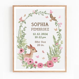 Schema punto croce per annuncio nascita, ricamo floreale per cameretta con cervo del bosco, nome personalizzabile, regalo per baby shower per bambina e bambino in formato PDF