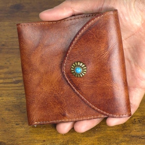 Vintage Leder Bifold Brieftasche mit Druckknopf - Handgefertigte Crazy Horse Rindsleder Brieftasche - Rustikale schlanke Brieftasche für Männer, personalisiertes Geschenk