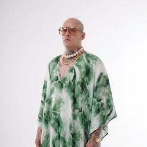 Handmade Cotton Satin Kaftan – Cloud-Like Patterns, Unisex Flowing Robe