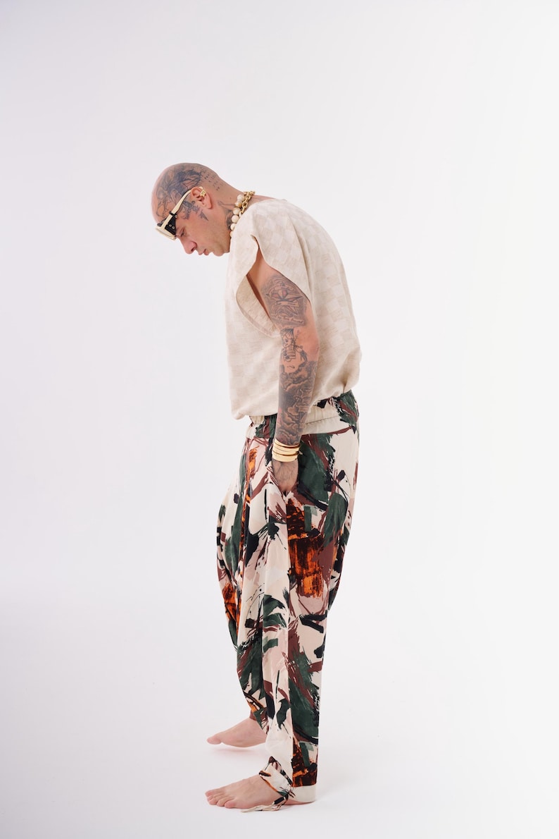 Abstract print harem pants outfit with natural fabric top, slow fashion boho ensemble for art events and festivals