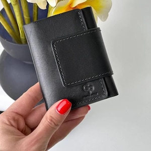 Genuine Italian leather wallet Universal design for men and women. A nice gift