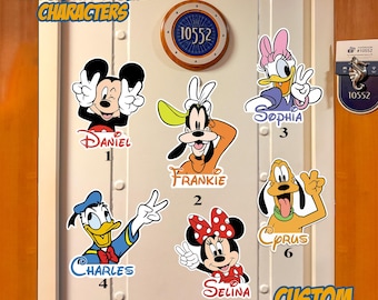 Personalized Mickey And Friends Say Hi Disney Cruise Line Magnet, Mickey Greeting Cruise Line Magnet, Custom Family Cruise Door Magnet