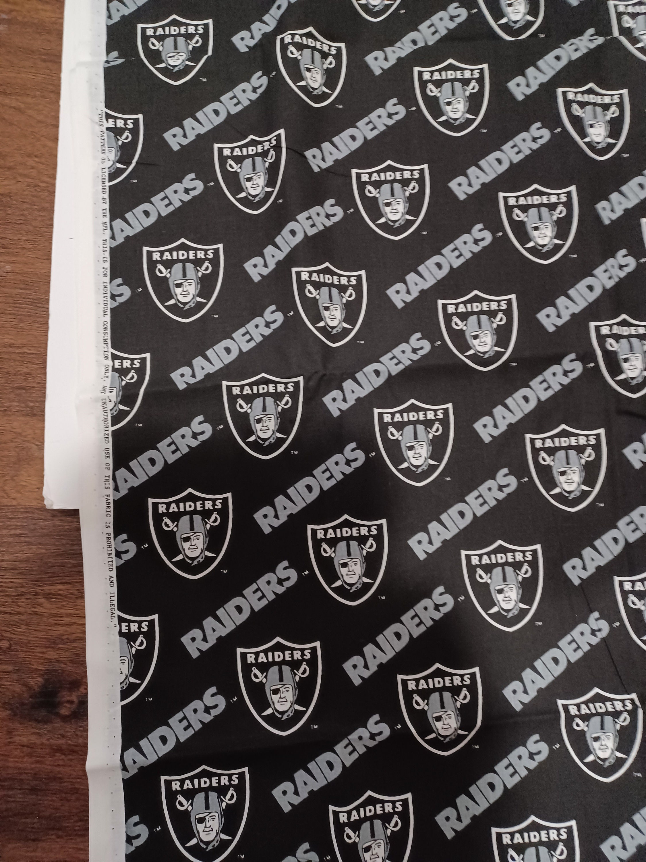 NFL LAS VEGAS RAIDERs New Black Print 100% cotton fabric material you  choose length licensed Crafts, Quilts, Home Decor