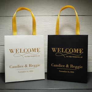 20 Welcome Wedding Bags for Guests, Wedding Gift Bags, Personalized Wedding Bags with satin ribbon handles, Wedding Guests Favors