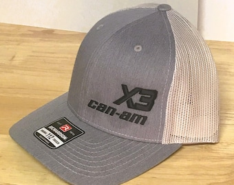 Can-Am X3 ハット – カスタマイズ可能なスナップバックメッシュキャップ