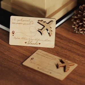 Biglietto Aereo in Legno Personalizzato, Regalo Viaggio, Invito Partenza, Bomboniera Nozze, Anniversario, Inciso Laser, Idea Regalo Coppia