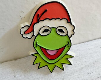 Vintage 1979 Christmas Kermit the Frog Pin, Santa Claus Hat, Jewelry