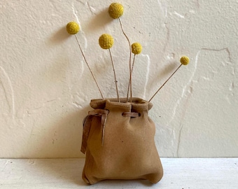 Vintage Pottery Bag Wall Pocket/Vase, Handmade, Dried Flower Arranging