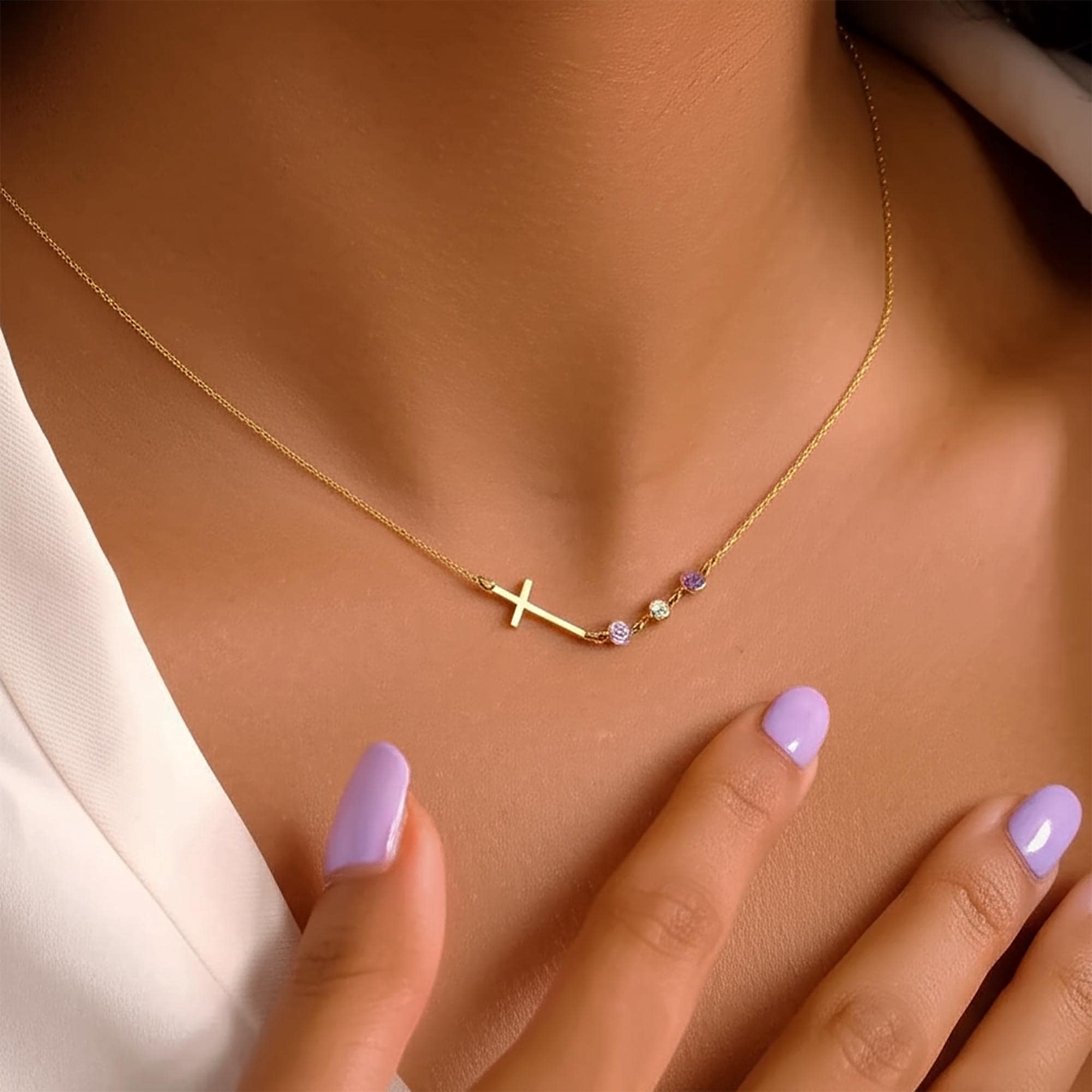 Collier croix avec pierres de naissance, cadeau personnalisé avec pendentif pierre de naissance, bijoux de famille avec pierres de naissance, collier croix chrétienne, pendentif croix de baptême
