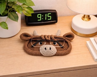 Crochet Highland Cow Glasses Holder, Handmade Reading Glasses Organizer Stand, Gift for Him or Her