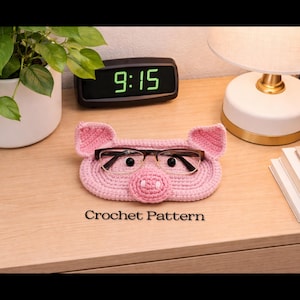 Crochet Pig Glasses Holder Pattern (PDF Digital Download)