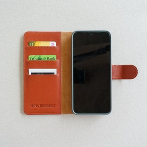 Reddish brown Fairphone 4 flip case book type