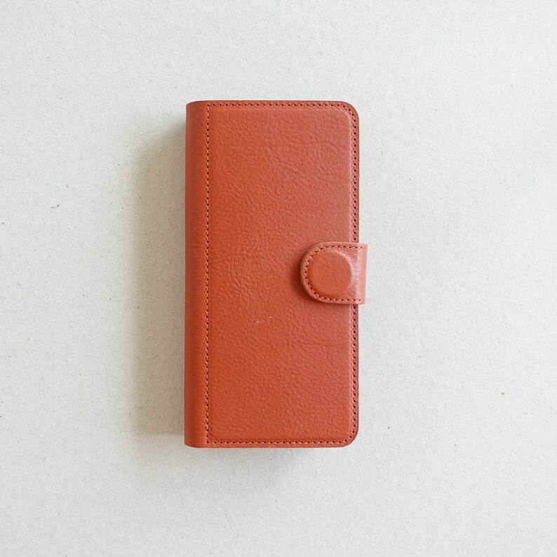 Reddish brown Fairphone 4 flip case book type