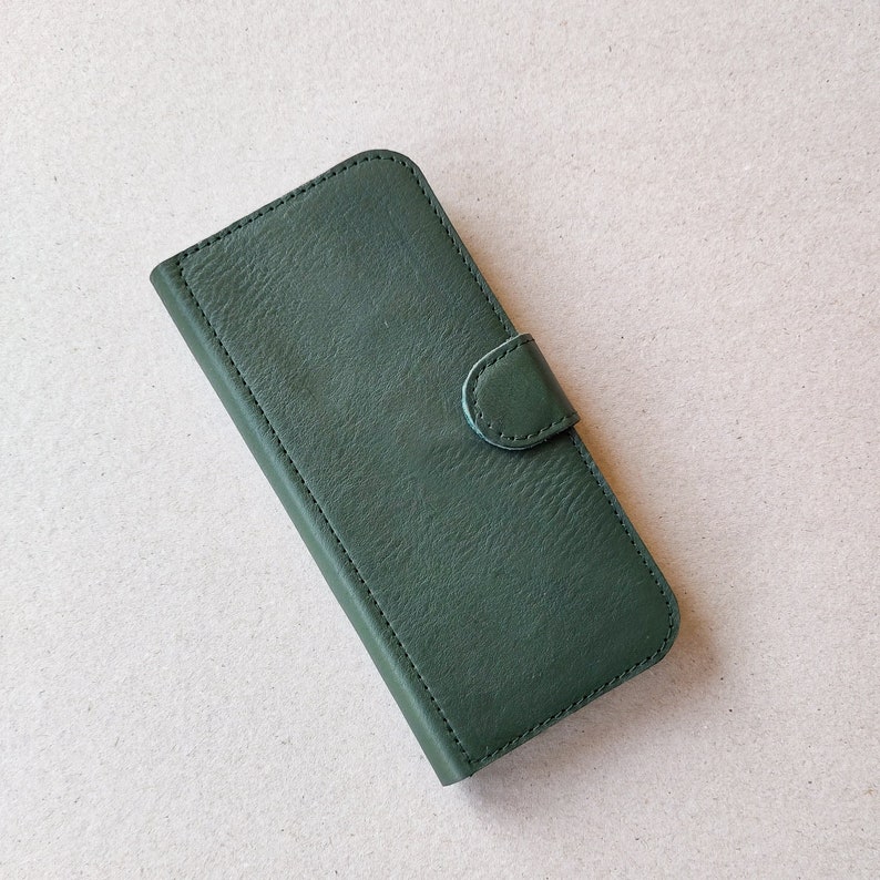 Forest green Fairphone5 flip case book type