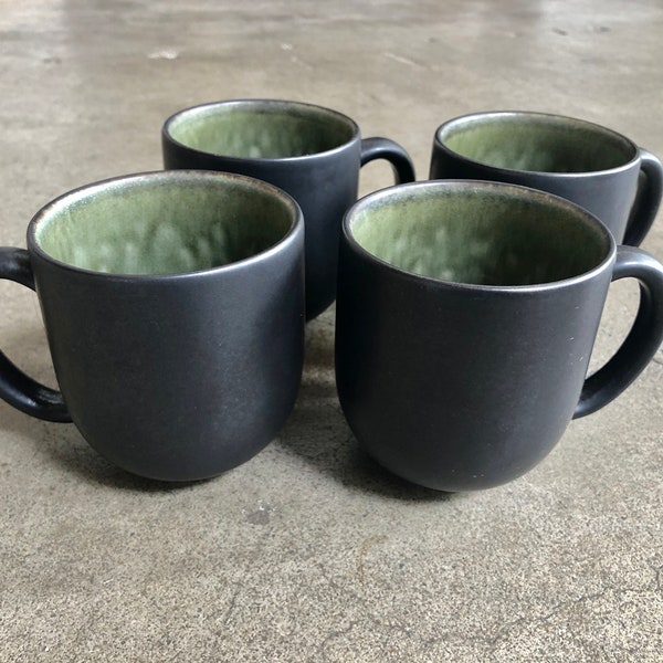 FOUND : set of MATTE BLACK mugs - Jars made in France