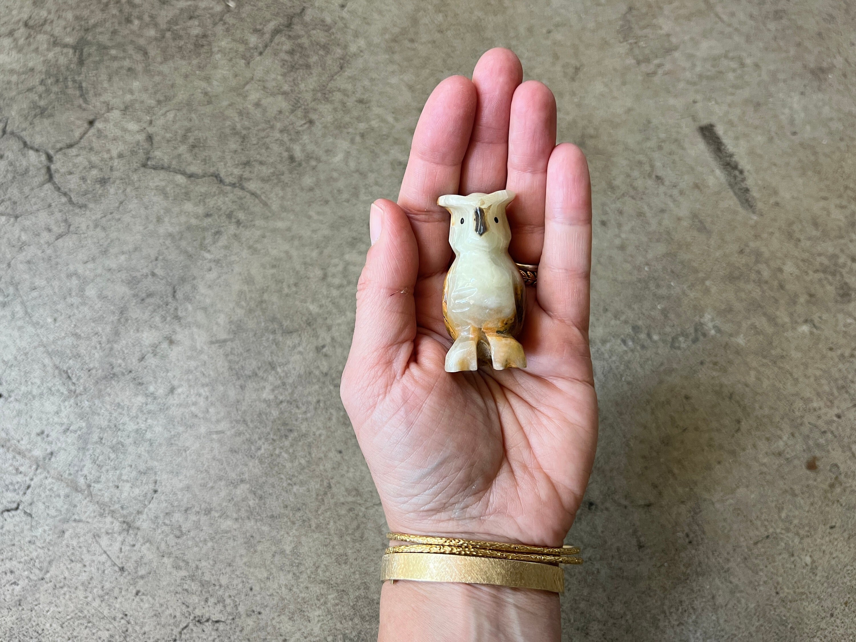 carved STONE OWL - carved Agate or Jasper - made in Chile