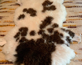 Super soft Jacob Sheep Hide with Tail 2