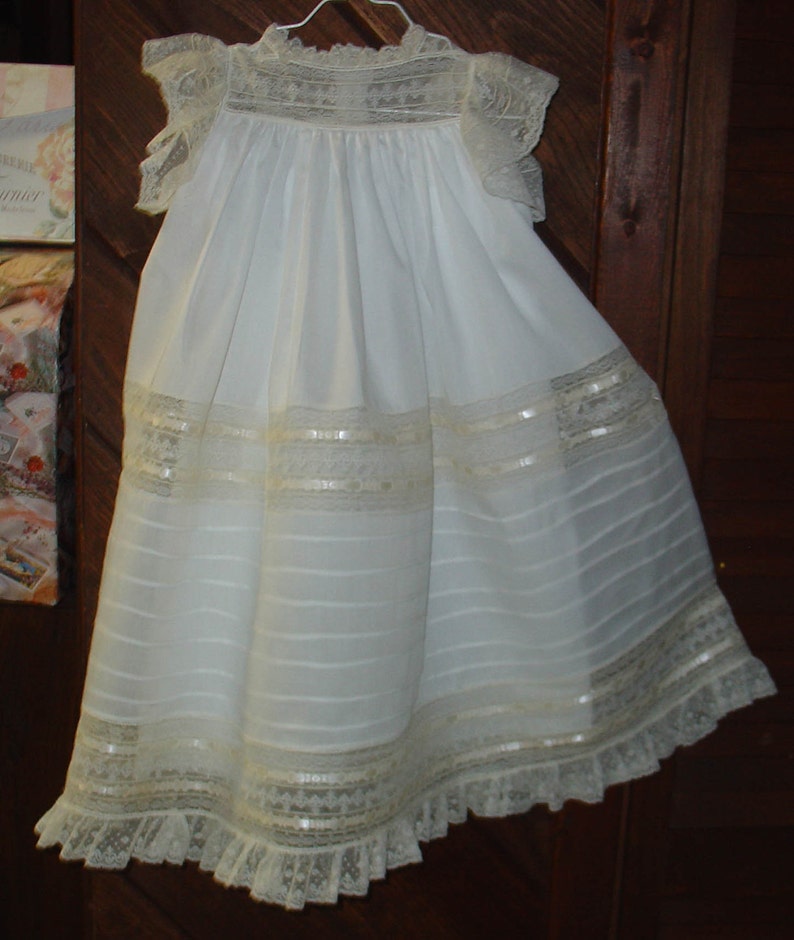 Heirloom dress size 4 Bijoux pattern white/ecru Portrait Etsy