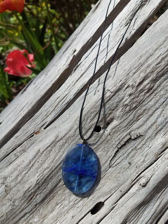 Lovely Handmade Blue Glass Necklace - image 5