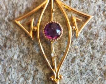 Antique Art Deco Amethyst, Pearl, and Yellow Gold Pendant