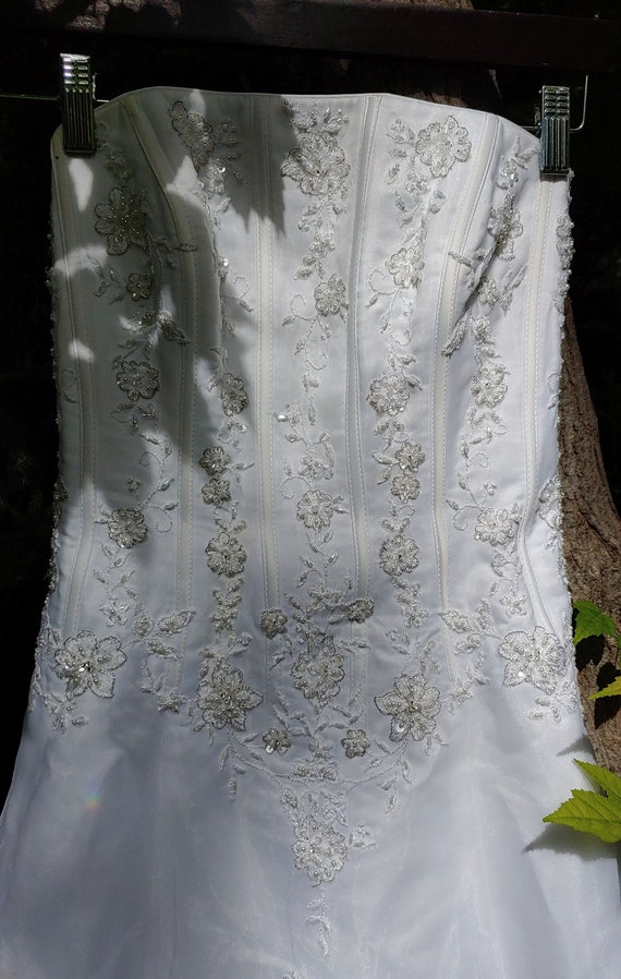 Vintage Floral Wedding Dress Size 4 - image 9