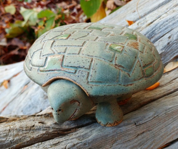 Handmade Ceramic Turtle Box - image 4