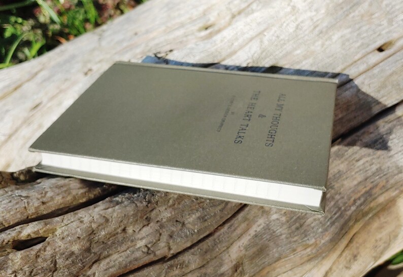 Cuaderno rayado "All my Thoughts and Heart Talks" completamente nuevo con una hermosa tapa dura de estilo vintage de Anthropologie. imagen 5