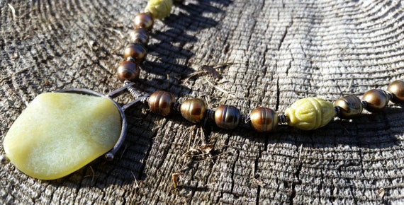 Gorgeous Jade and Freshwater Pearl Necklace - image 1