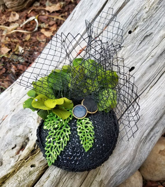 Handmade 1940's Vintage Style Green and Black Fasc