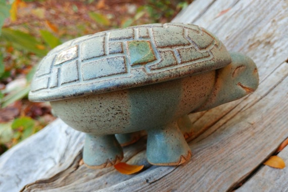 Handmade Ceramic Turtle Box - image 8
