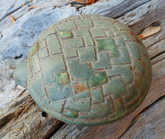 Handmade Ceramic Turtle Box - image 6