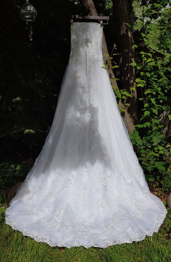Vintage Floral Wedding Dress Size 4 - image 4