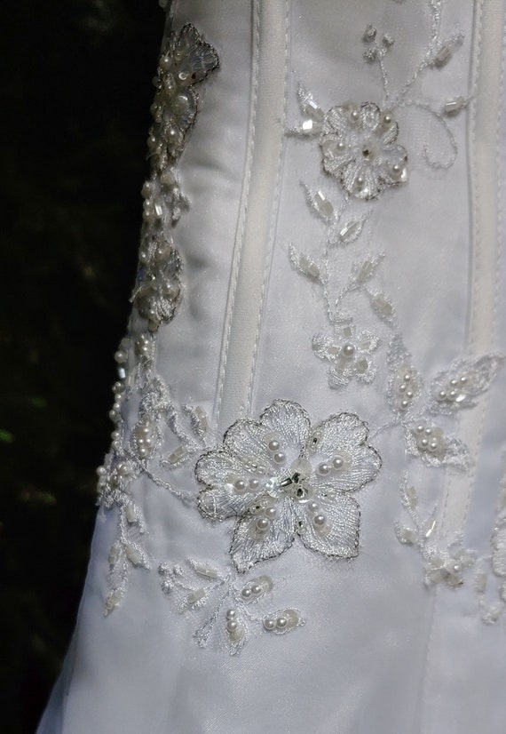 Vintage Floral Wedding Dress Size 4 - image 7