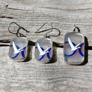 Beautiful Grey Goose Vodka Pendant and Earrings Set in Sterling Silver