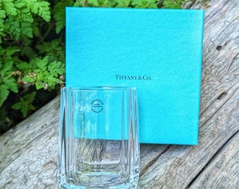 Brand New Tiffany & Co. Tiffany Facets Double Old-fashioned Glass Clear Crystal Made in Germany - Perfect Condition in Tiffany's Box