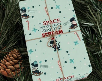 Christmas Alien Wrapping Paper, Movie Lover Xenomorph Gift Wrap