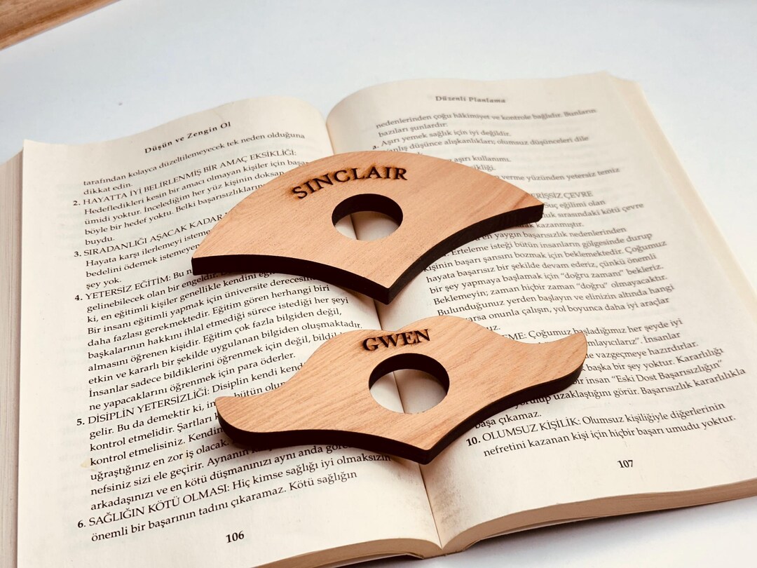 Personalized Wood Reading Rings – 2-piece Custom Thumb Bookmark Set ...