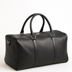 Black Leather Duffle Bag: Stylish Travel Gym Weekender