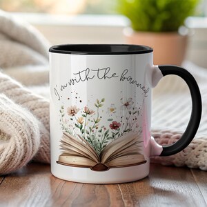 Ich bin mit dem verbotenen Becher Buchbanner Tabu liest Freiheit zu lesen Verbotene Bücher Club Lesen Sie mehr Bücher Lesen Sie verbotene Bücher Ich lese verbotene Bücher