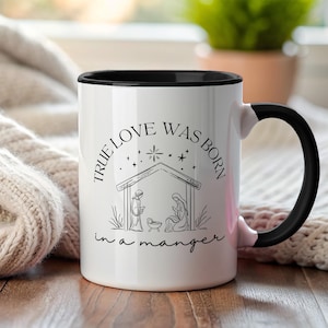 Taza «El verdadero amor nació en un pesebre» / Taza navideña inspiradora, decoración religiosa navideña, taza navideña cristiana, regalo navideño para cristianos