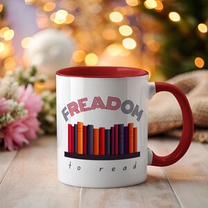 FREADOM zu lesen Becher Freiheit zu lesen Ich lese verbotene Bücher Noch ein Kapitel Ich bin mit dem verbotenen Lese verbotene Bücher Buchverbieten Lesen Sie mehr Bücher