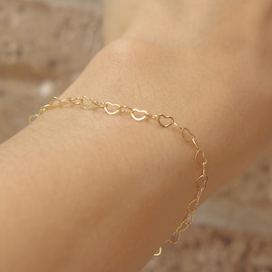 Gold Heart Chain Bracelet: 18k Gold-Filled Waterproof Jewelry