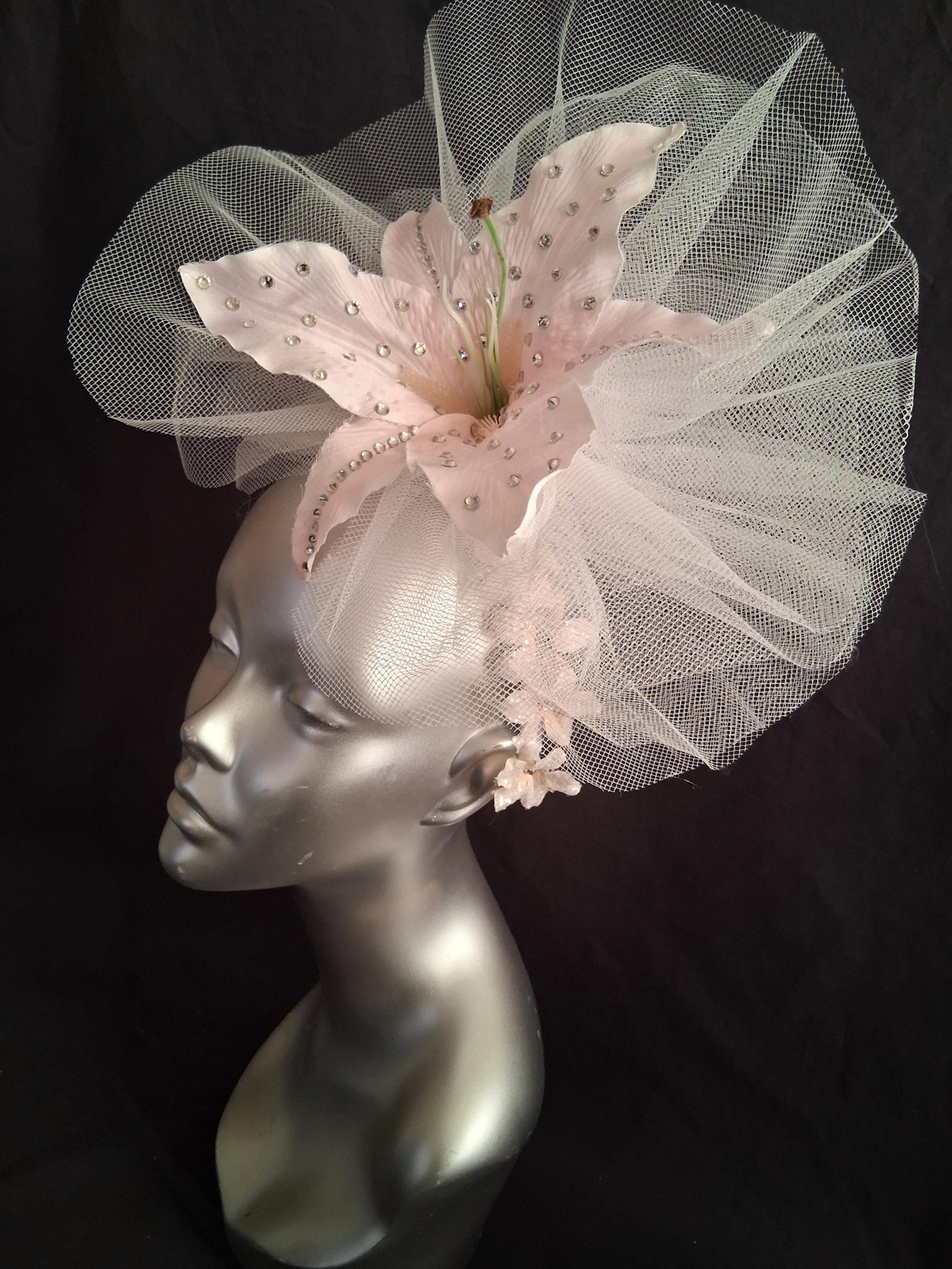 Velvet Lily Fascinator Headband – Holiday Equestrian Headwear & Formal Party Hat Pink Lily Fascinator - Etsy main image 2