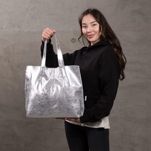 Sac en cuir italien, sac fourre-tout à bandoulière, sac décontracté pour femme, sac argenté en cuir fait main, sac à main en cuir, sac fourre-tout en cuir pour ordinateur portable pour elle