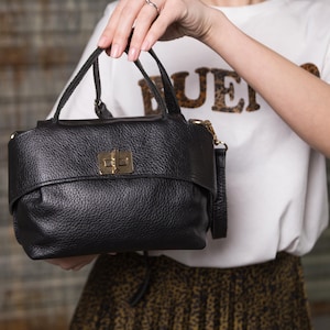 Leather Doctor Bag, Soft Black Leather Doctor Handbag, Leather Crossbody Bag, Travel Purse, Vintage Lady Bag, Birthday Gift for Her