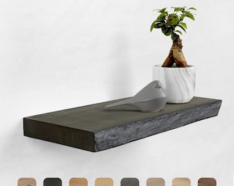 tømmermann Wandregal Schweberegal massiv Eiche | Farbe Antik Schwarz | Bücherregal Holz Regal mit Baumkante Hängeregal Regalbrett Wandboard
